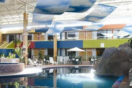 Boulder Outlook Hotel & Suites-3