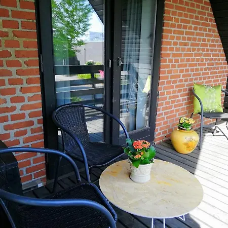 5 Minute Walk To Lego House-2 Bedrooms With Balcony Garden View.Loft Floor-3