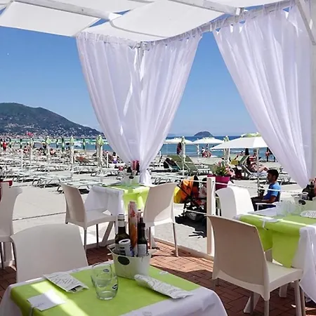 Hotel Splendid Mare-2