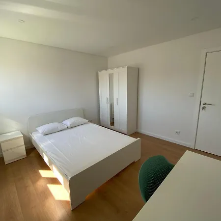 Carcavelos Beach Walking Distance Room-3