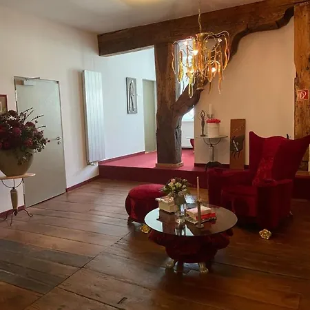 Haus Wullfcrona-2