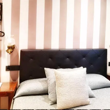Hostal Plaza-2
