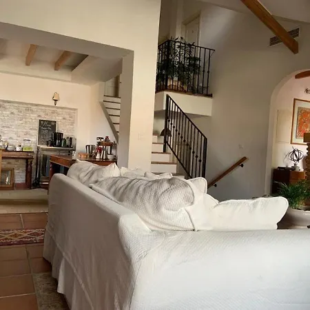 At Home In Malaga Stay - Solo Travellers-2