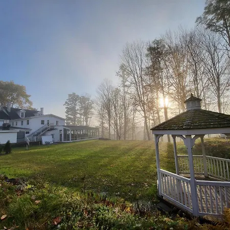 The Stowe Village Inn-2