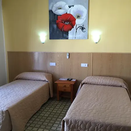 Hostal De Las Heras-3