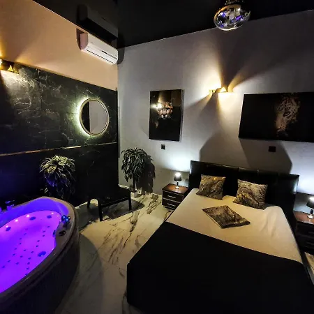 Apartament Z Jacuzzi Krakow Rynek-3