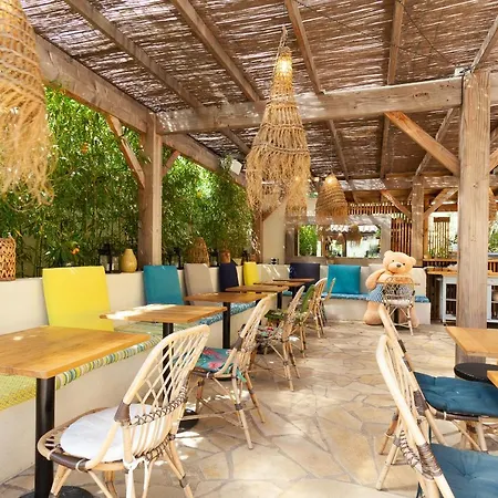 Hôtel La Piscine-2