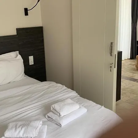 Cesmekes Otel-2