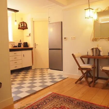B&B Bureau Warmoesstraat-3