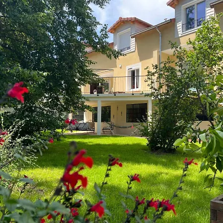 Le Jardin Du Dolaizon: Chambre Rouge Gorge-2