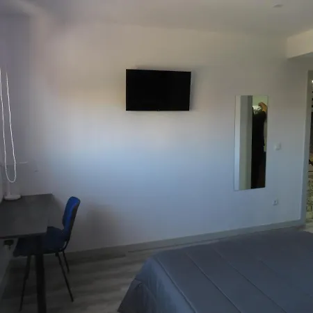 HOTEL Alojamientos Aviche 6-3