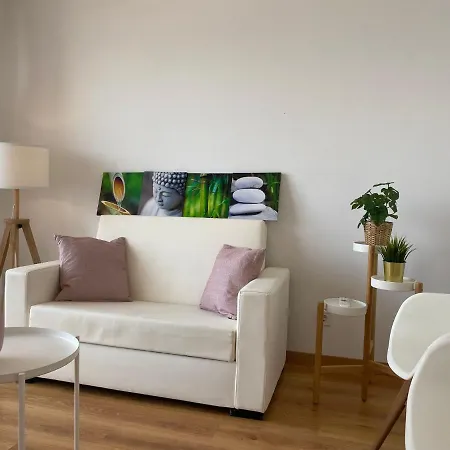 Comfortable Bedrooms In Apartment With River View-2