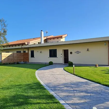 Bed&Breakfast La Campagna di Peppe e Tullia-3