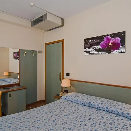 Hotel Paris-3