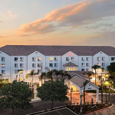 Hilton Garden Inn Bakersfield-3