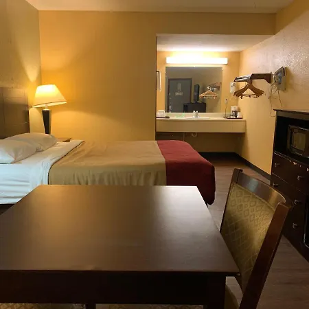 Economy Inn & Suites-3