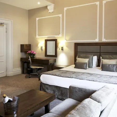 Gem Strathmore Hotel-3