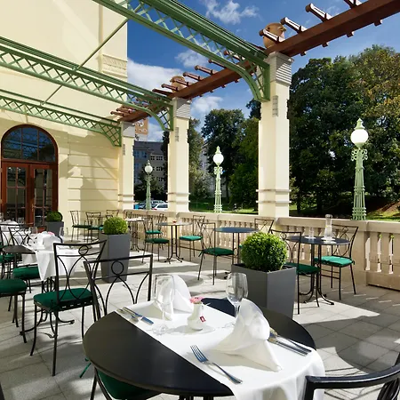 Clarion Grandhotel Zlaty Lev-2