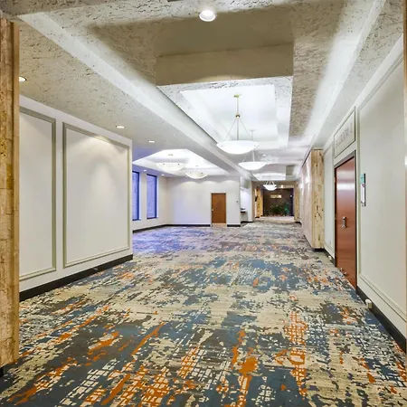 Crowne Plaza Columbus North - Worthington By Ihg-2