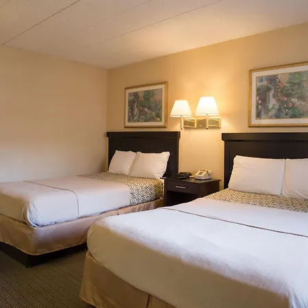 Atlantic Motor Inn Near Boardwalk-2
