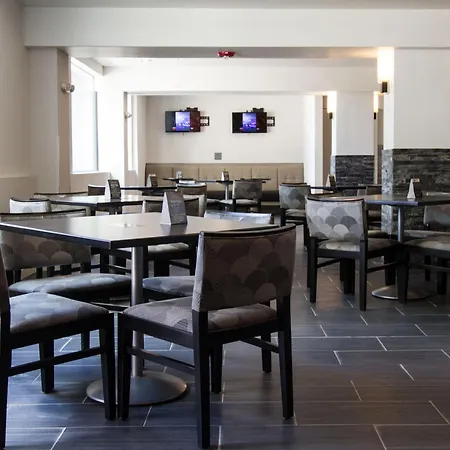 Holiday Inn Victorville By Ihg-2