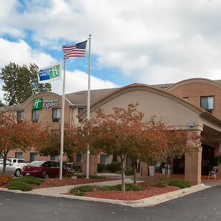 Holiday Inn Express Hotel & Suites Canton By Ihg-2