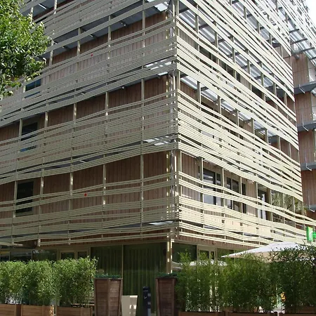 Holiday Inn Express Paris-Canal De La Villette By Ihg-2
