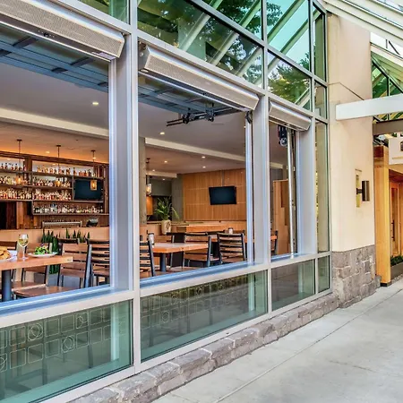 Hilton Vancouver Washington-3