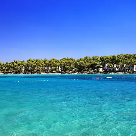 Crvena Luka Resort-2