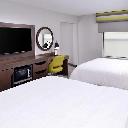 Hampton Inn Laporte-3