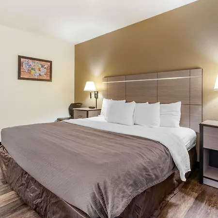 Econo Lodge Pueblo North-3
