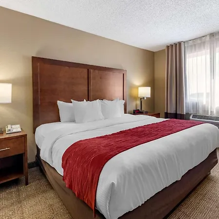 Comfort Inn & Suites Hays I-70-2
