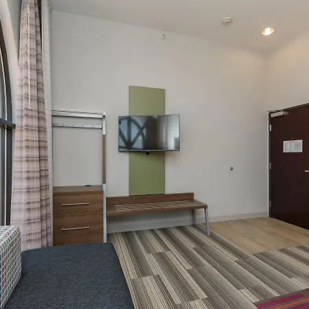Holiday Inn Express & Suites - South Bend - Notre Dame Univ.-3