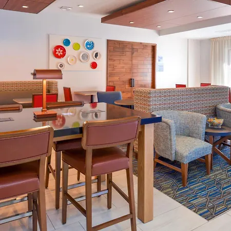 Holiday Inn Express Glenwood Springs Aspen Area By Ihg-3