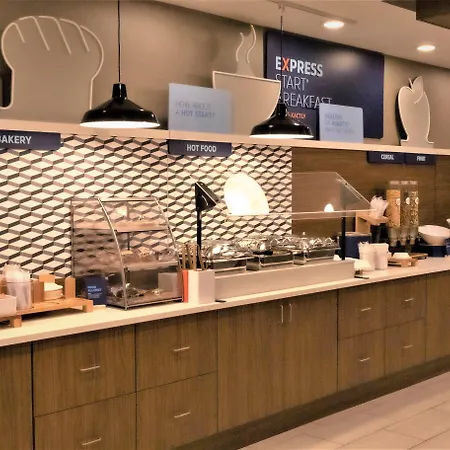 Holiday Inn Express By Ihg-3