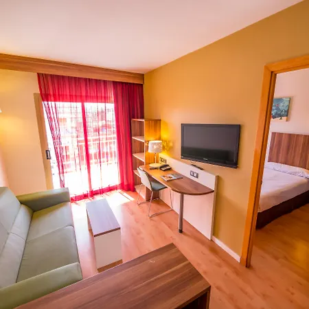 Golden Avenida Family Suites 4*-3
