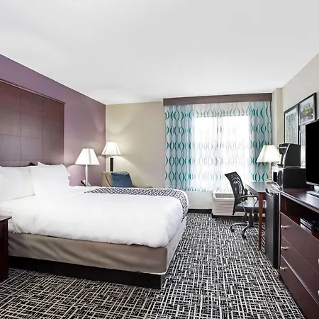 La Quinta Inn & Suites By Wyndham Denver Aurora Medical-3