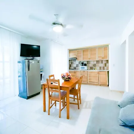 Vacation Villas & Apartments Long Term Rentals Bavaro Los Corales Wifi Bbq-2