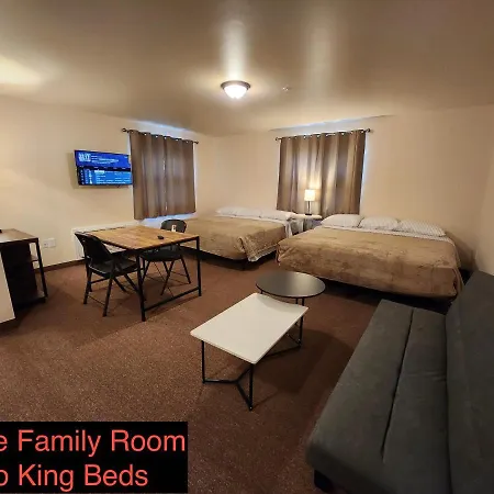 Stay Inn Niagara Falls Vacation Studios-2