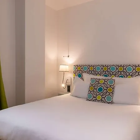 The Originals Boutique Hotel Le Lion Clermont-Ferrand-2