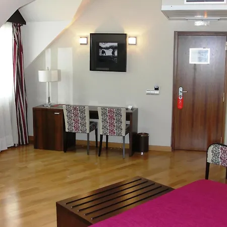 Hotel Fc Villalba-2