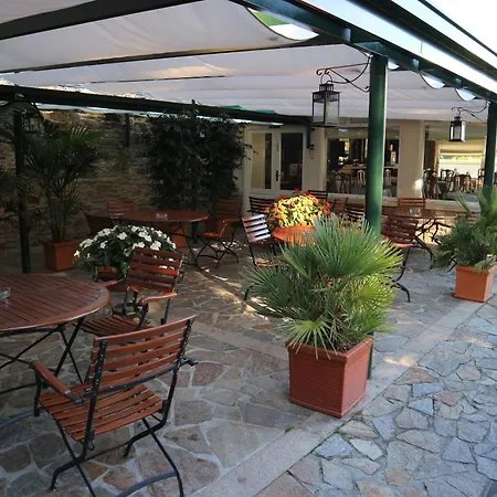 Hotel Virxe Da Cerca By Pousadas De Compostela-2