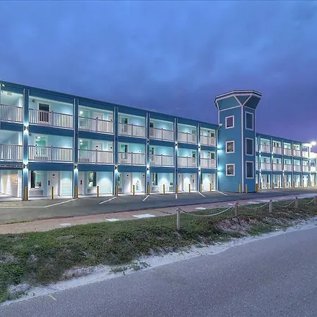 Seaside Boutique Hotel, Waves At Your Doorstep-3
