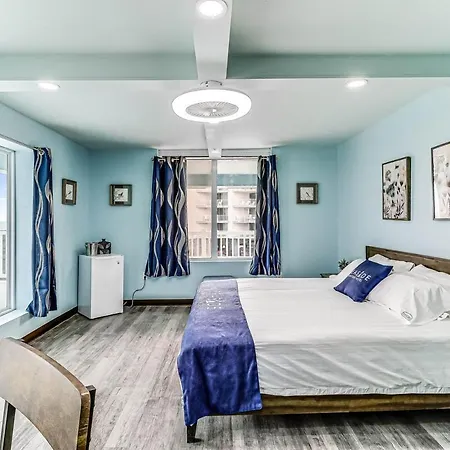 Seaside Boutique Hotel, Waves At Your Doorstep-2