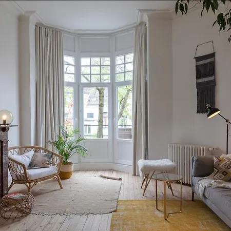 Bohemian City Loft-2