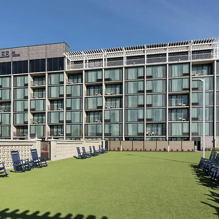 Doubletree By Hilton Hot Springs-3