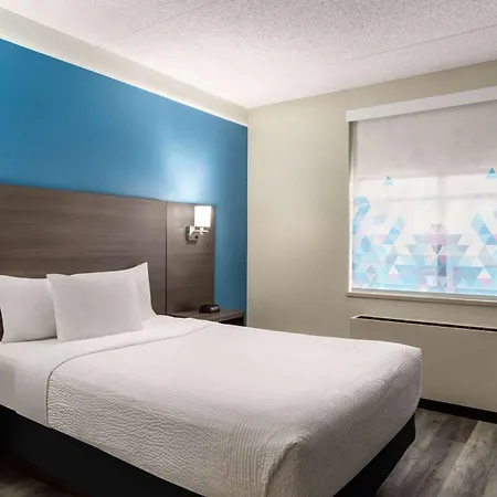 La Quinta By Wyndham Madison American Center-3