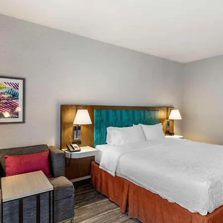 Hampton Inn Fort Collins-2