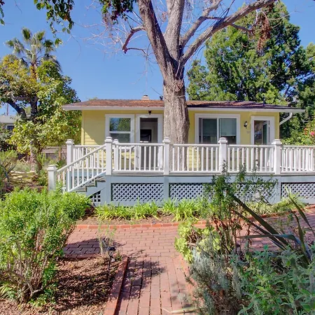 Secret Garden Inn&Cottages-2