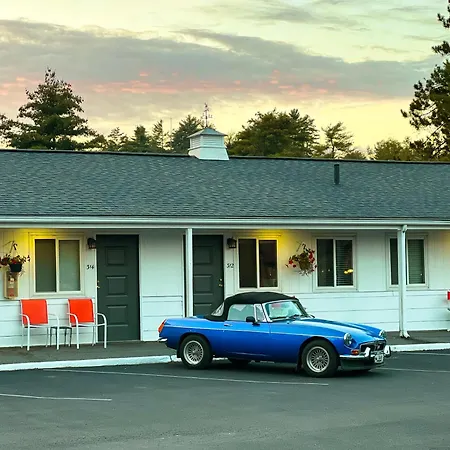 Stowe Motel & Snowdrift-3